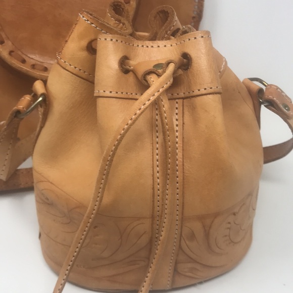 Leather Tooled Vintage Small Bucket Bag - Picture 3 of 6
